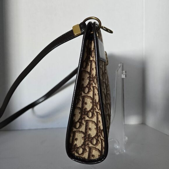 Authentic Christian Dior Trotter Brown Canvas Shoulder Bag - Picture 4 of 10